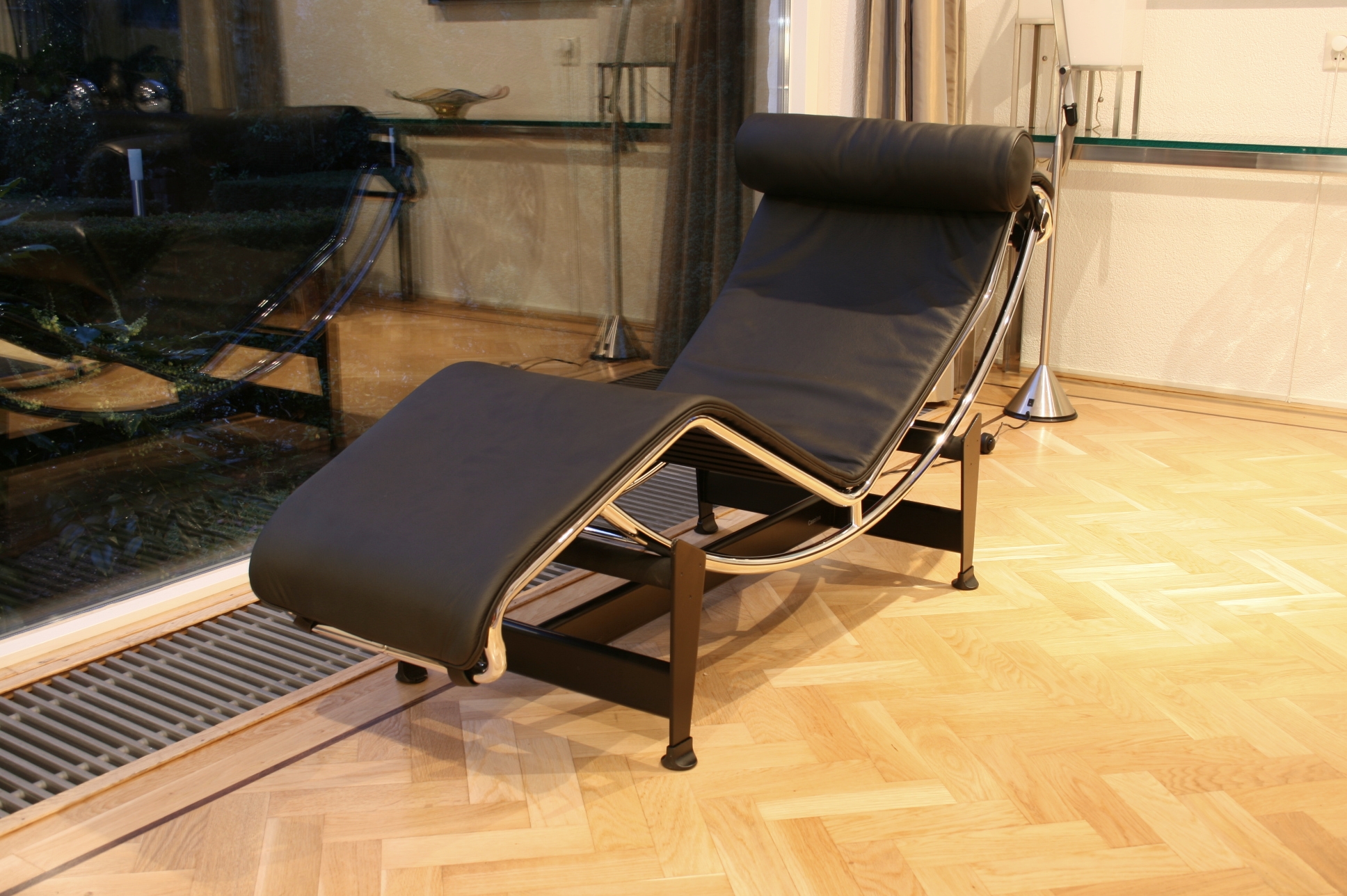 Cassina LC4